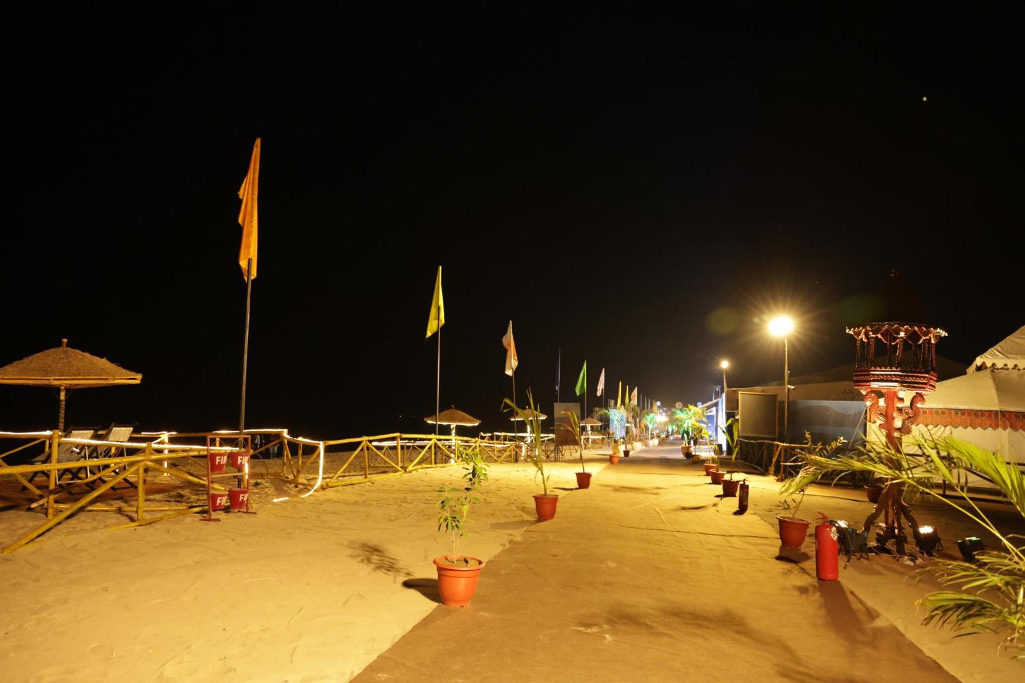 White Sands Bay Mandvi Esterno foto